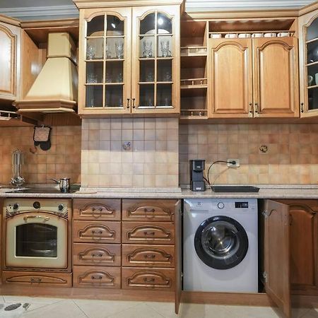 Staycation, City Center Apartment With Balcony Tiran Dış mekan fotoğraf